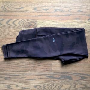 Alo camo yoga pant